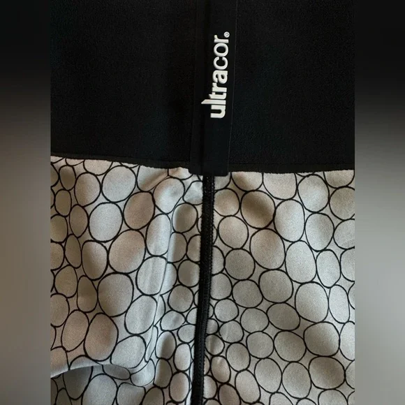 NWOT.  Christian Lacroix X- Ultracor Leggings Size Small - Picture 11 of 13